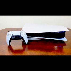 Ps5 w two controllers media remote and headset